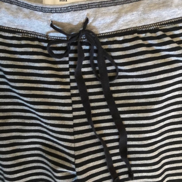 Sweatpants - Picture 2 of 3